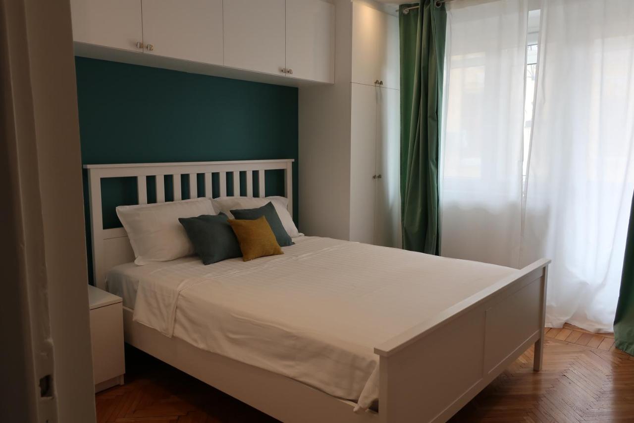 Central 2 Apartment Craiova Exterior photo